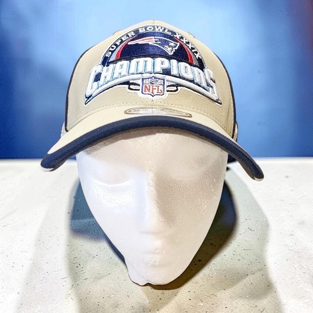VTG Reebok Patriots Super Bowl XXXIX Champions Hat OSFA NWT Tan Strapback 2005